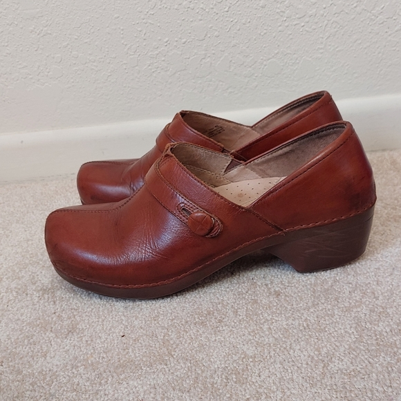 Dansko solstice clogs brown leather nursing clog (43) 9.5/10 - Picture 2 of 12
